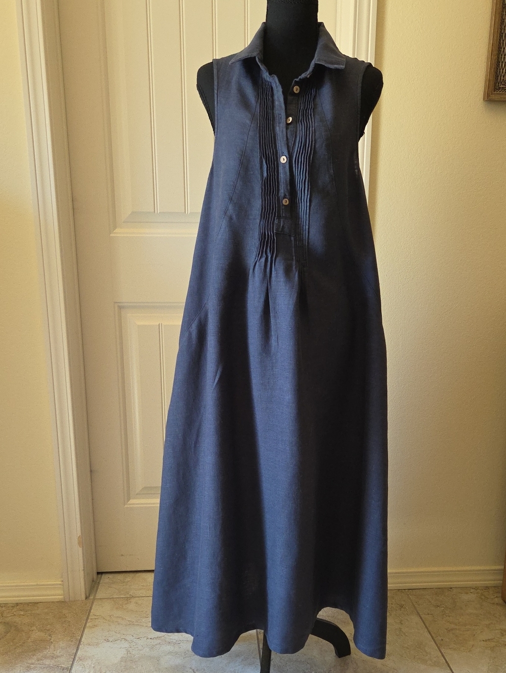 Yuvita | Linen Midi Dress  | Color: Blue | Size: S